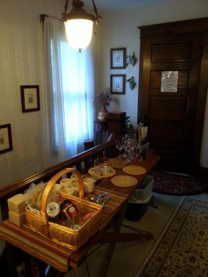 Serendipity Bed And Breakfast Saugatuck Bagian luar foto